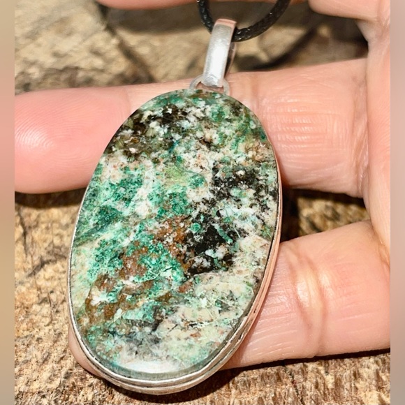 Chrysocolla Azurite Pendant 2 1/2” - Picture 9 of 11